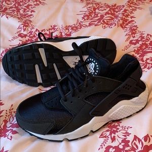 Nike Huarache (Black)